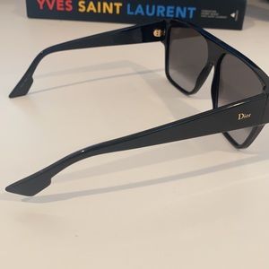 Christian “Dior Hit” mirrored black sunglasses